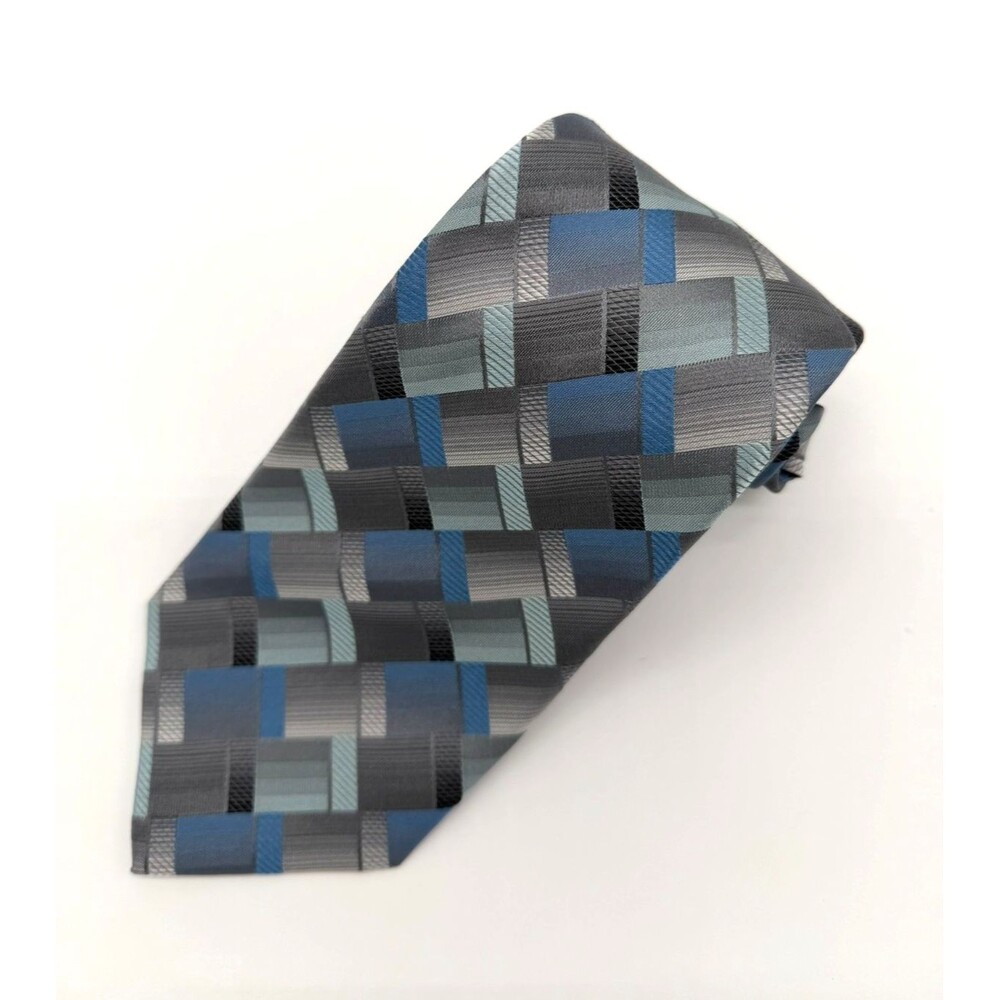 Concepts by Claiborne Men's Necktie Blue Gray Geometric Plaid 100% Silk Hand Mad